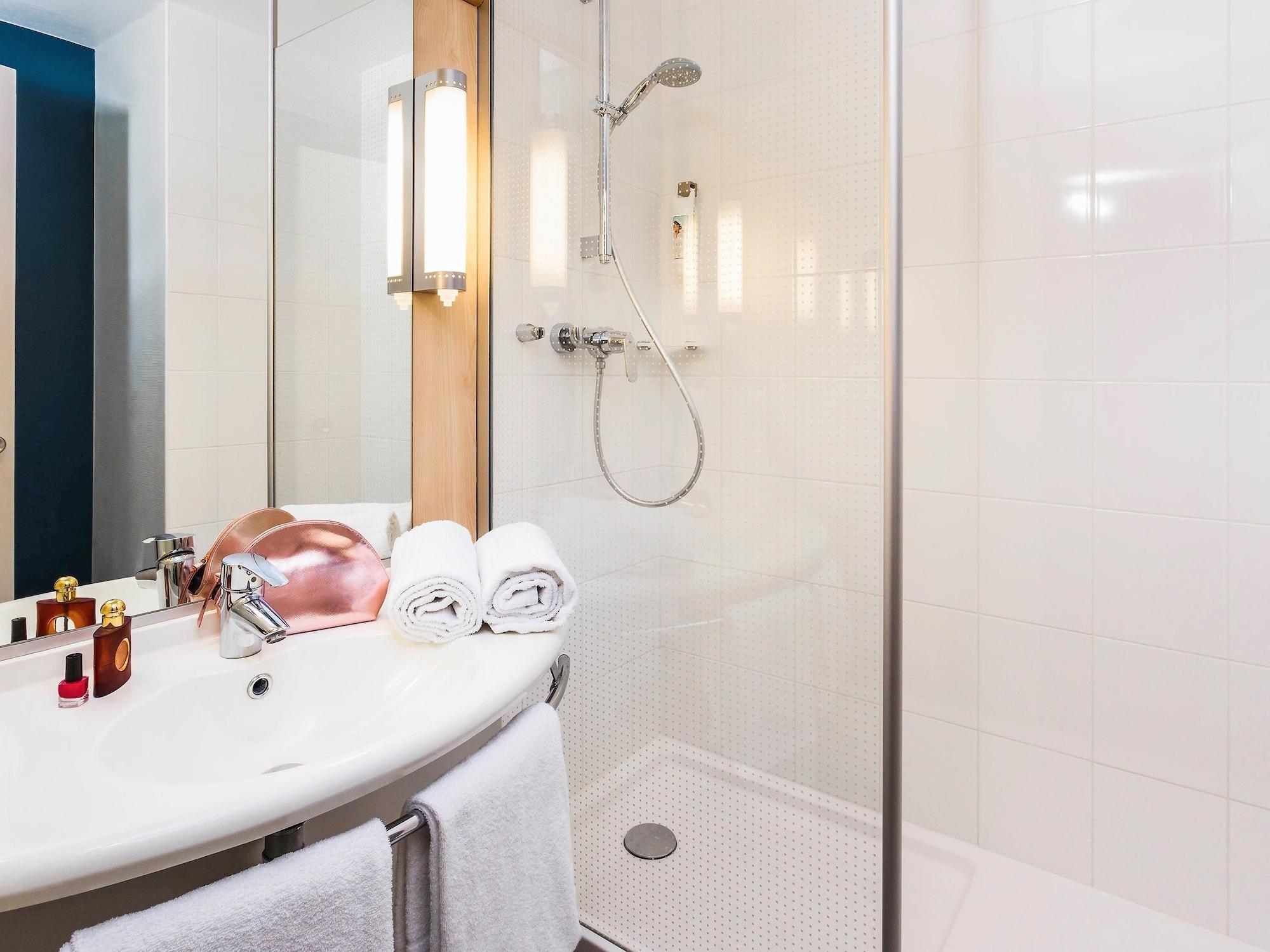 Ibis Grenoble Centre Bastille Екстериор снимка