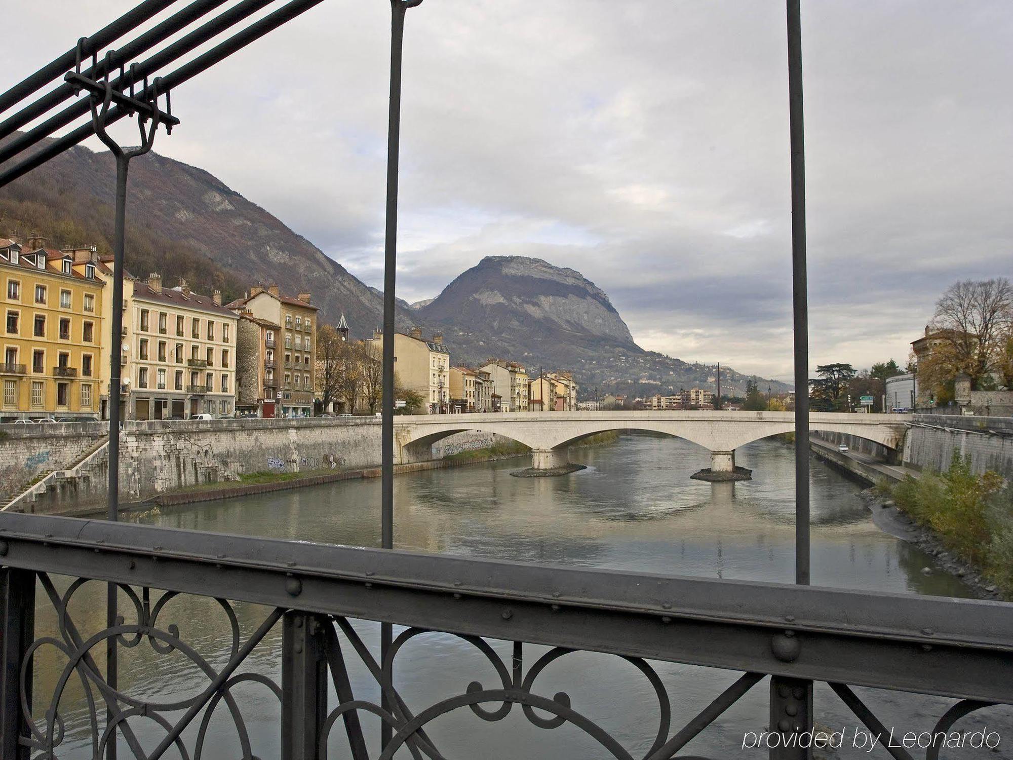 Ibis Grenoble Centre Bastille Екстериор снимка